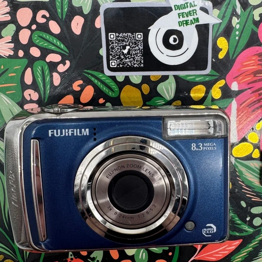 Fujifilm FinePix A805 Blue Digital Camera 8.3MP 3x Optical Zoom Fujinon Lens